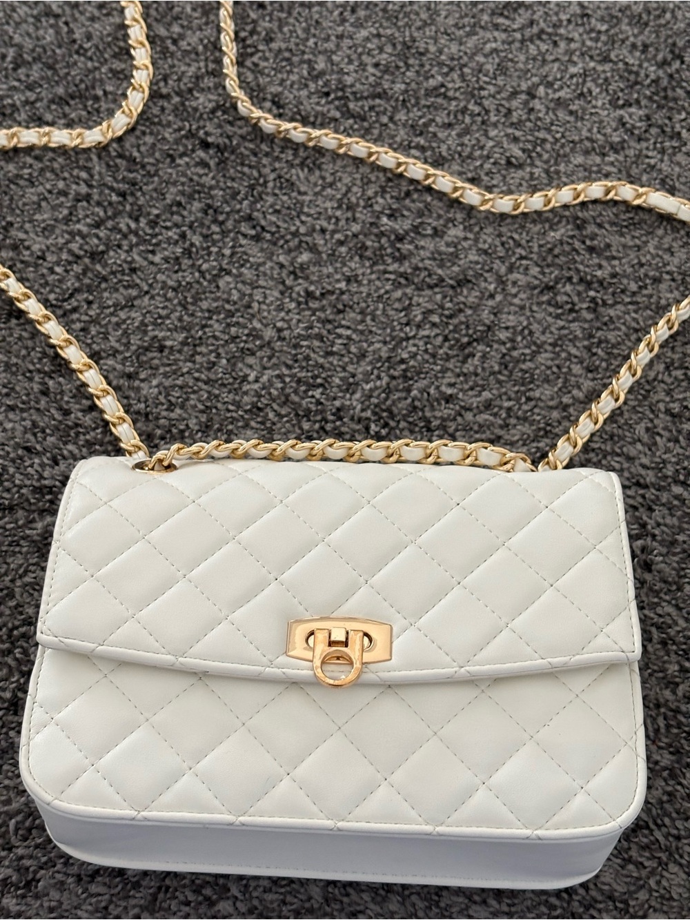 Quilted Chain-Handle Shoulder Bag in Cream